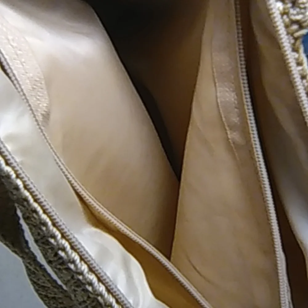 Tan the Sak purse - Picture 9 of 12